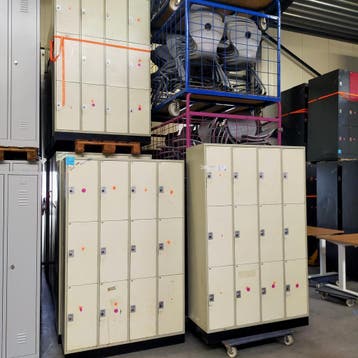 Partij 12-deurs extra grote CP lockerkast lockers gebruikt!, Gebruikt