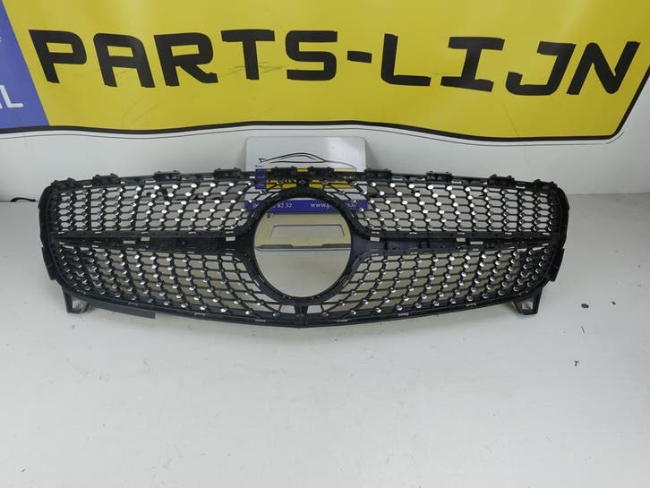 Gebruikte radiatorgrille Mercedes-Benz A-Class (W176) 2015 –, Auto-onderdelen, Overige Auto-onderdelen, Ophalen of Verzenden