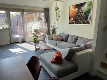 Huis te huur aan De Berk in Hellevoetsluis, Huizen en Kamers, Huizen te huur, Tussenwoning, Zuid-Holland