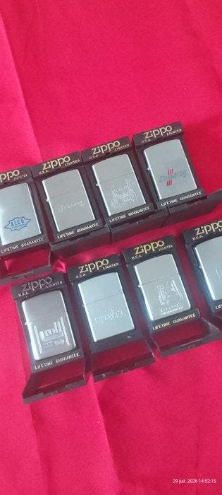 Zippo - Aansteker - Staal (roestvrij) - (8), Verzamelen, Rookartikelen, Aanstekers en Luciferdoosjes, Nieuw