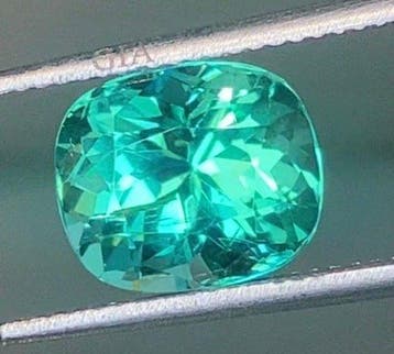 1 pcs Groen Smaragd - 3.94 ct - Gemological Institute of, Nieuw