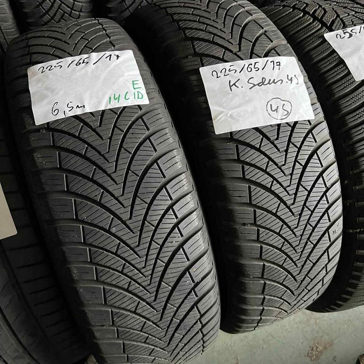 2 x Kumho 225-65-17 4 Seizoenbanden 6,5mm, Auto-onderdelen, Banden en Velgen, 17 inch, All Season, 225 mm, Personenwagen, Gebruikt
