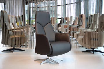 Gealux relaxstoel Bloom Anemone in leer 2 motoren met accu, Ophalen of Verzenden, Nieuw, Leer