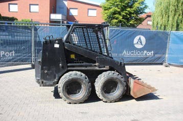 Veiling: Schranklader Bobcat 743 Diesel, Ophalen, Wiellader of Shovel