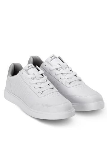 Witte sneakers heren met grijs | Slazenger Delroy | nieuw, Verzenden, Nieuw, Sneakers of Gympen, Wit