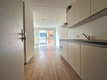 Te huur: Appartement Laakweg in Den Haag, Den Haag, Appartement, Zuid-Holland
