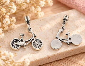 1 x Metalen European Jewelry bedel oma fiets 33 x 26 x 5..., Ophalen of Verzenden, Nieuw, Kraal