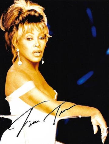 Tina Turner - Autographed Photo GoldenEye James Bond 007, Nieuw
