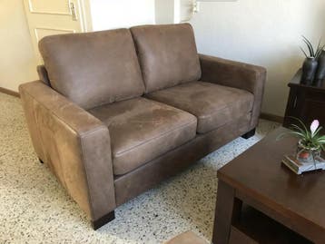2-zits bank met houten poten - bruin leer, Ophalen of Verzenden, Nieuw, Rechte bank, Leer