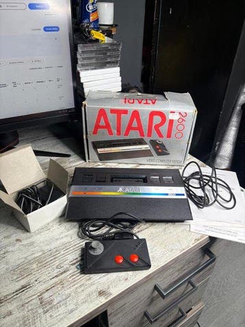 Atari - 2600 - Atari 2600 - Spelcomputer - In originele, Nieuw