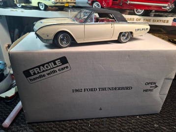 Danbury Mint 1:24 - Model cabriolet - 1962 Ford Thunderbird, Nieuw