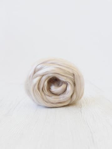 Tencel in lont beige, Hobby en Vrije tijd, Spinnewielen en Spinnen, Ophalen of Verzenden, Nieuw, Overige typen