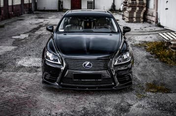 Front Splitter Lexus LS Mk4 Facelift, Verzenden