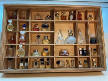 Themacollectie - Parfumminiaturen, Antiek en Kunst