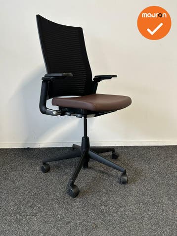 Ahrend 2020 bureaustoel  - refurbished - Bruin kunstleer - h, Werkplek, Ophalen of Verzenden, Gebruikt, Stoel