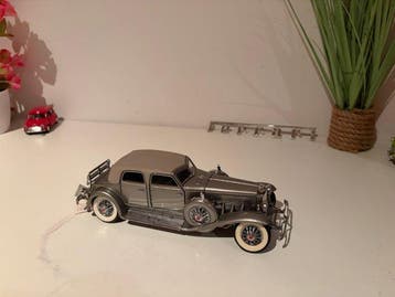 Franklin Mint 1:24 - Modelauto - 1933 Duesenberg SJ Twenty, Nieuw