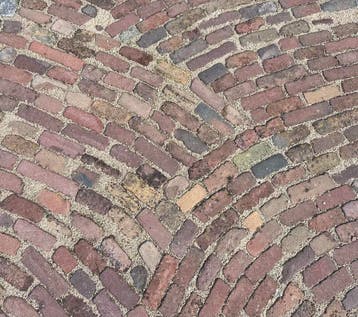 Oude gebakken waalformaat sierklinkers | Actie | VSB, Tuin en Terras, Tegels en Klinkers, Gebruikt