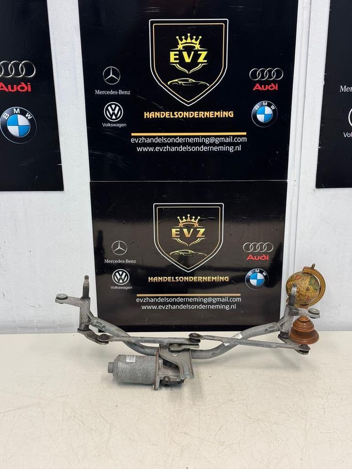 Renault Trafic bj.2018 ruitenwisser+mechaniek art.285004907R, Auto-onderdelen, Ruiten en Toebehoren, Gebruikt, Renault