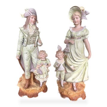 sculptuur, Coppia di grandi figure in biscuit policromo –