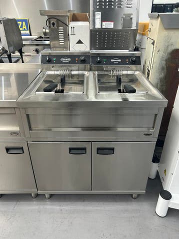 Professionele Staande Friteuse | Combisteel 7455.0965, Nieuw zonder verpakking