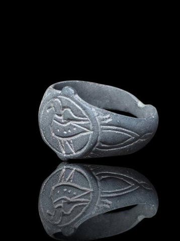 Viking periode Brons, Rare & Interesting Odin Raven Seal