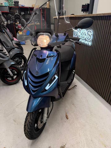 Piaggio zip 2018 BROM E4 | Zeer goede staat | Met GARANTIE!, Maximaal 45 km/u, Zip, Ophalen of Verzenden, Zo goed als nieuw