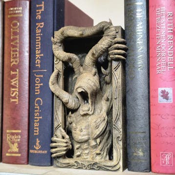 Nyanpotech Book Nook - 3D Printed Sci-Fi Decor, Verzamelen, Beelden en Beeldjes, Verzenden, Nieuw