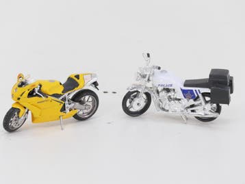 1:24 Motoren Set Ducati 749S 2003 & Police Motor, Ophalen of Verzenden, Gebruikt