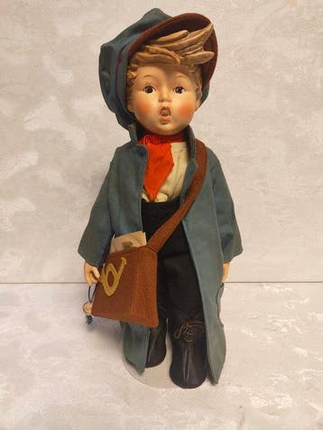 Goebel - M.I. Hummel - Beeld, Postman 119/D - 40 cm -