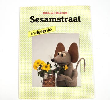 Sesamstraat in de lente - Oostrum 9789029097543, Boeken, Verzenden, Zo goed als nieuw, Oostrum