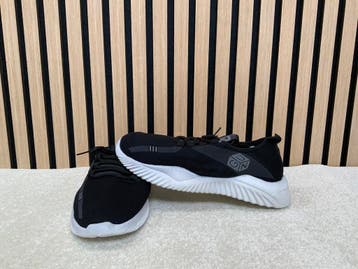 Partij sneakers zwart met witte zool – maat 41 t/m 44, Kleding | Heren, Schoenen, Ophalen, Nieuw, Sneakers of Gympen