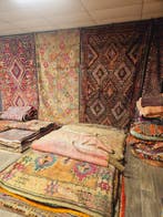 UITVERKOOP! Marokaans Berber Tapijt en Poef! 30% Korting!, Marokkaans , 200 cm of meer, Ophalen of Verzenden, Zo goed als nieuw
