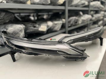 NISSAN JUKE 2 F16 RH LH LED LIFT 90170975 90170974, Verzenden, Gebruikt, Nissan