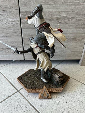 PureArts - Beeldje - Assassins Creed Hunt for the Nine, Nieuw