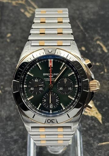Breitling Super Chronomat B01 42mm - Green Dial - Gold/Steel, Breitling, Polshorloge, Nieuw, Goud