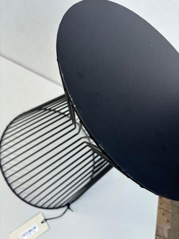 WOOOD Suus Bijzettafel - Metaal - Zwart - 46x Ø35 cm, Verzenden, Nieuw