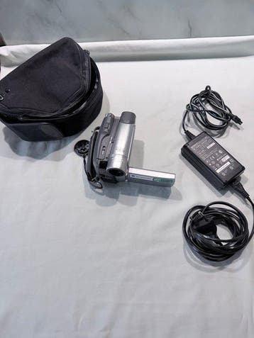 Sony DCR-HC27E Mini DV-DV camera