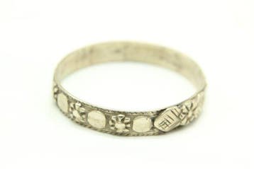 Een prachtige vintage stijve bangle-armband met traditionele, Antiek en Kunst