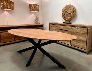 Ovale acacia tafel met metalen poot -  240 cm x 110 cm, Huis en Inrichting, Ophalen of Verzenden, Nieuw, Ovaal