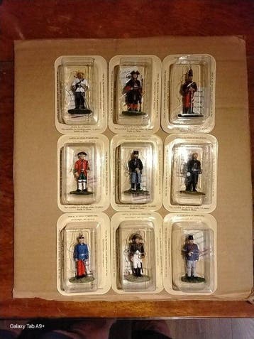 Militaire miniatuur beeldjes - Lote de 9 figuras de Soldados, Nieuw