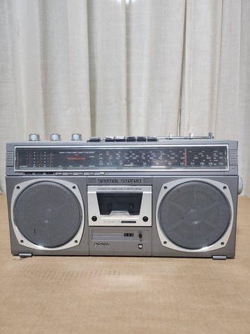 Radiola - D 8419/28 Draagbare cassettespeler, Audio, Tv en Foto, Radio's, Nieuw