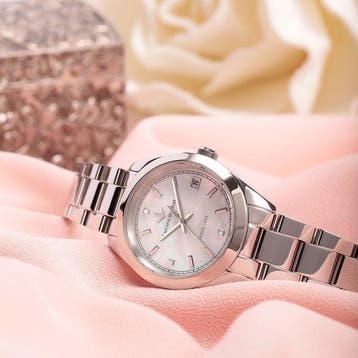 Lucien Rochat - Madame - Mother of Pearl & diamonds- 32 mm -, Nieuw