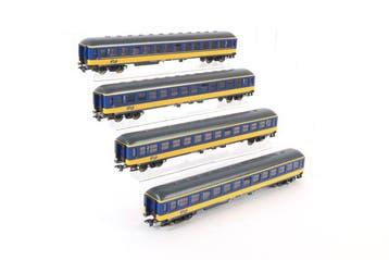Roco H0 - 44764/44765 - Modeltrein personenwagen (4) - Vier, Hobby en Vrije tijd, Modeltreinen | H0, Nieuw