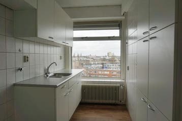 Te Huur 4 Kamer Appartement Bentinckplein In Rotterdam, Rotterdam, Direct bij eigenaar, Appartement, Rotterdam