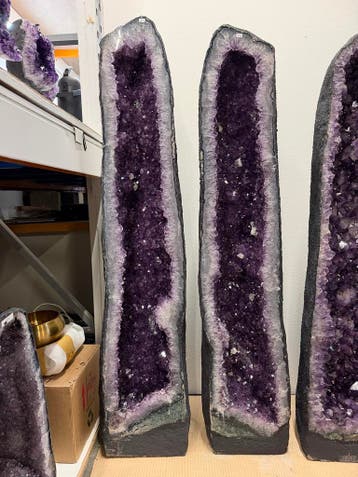 Amethist Geode, Edelstenen  Westerndeco Zoetermeer, Verzamelen, Ophalen of Verzenden, Mineraal