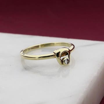 Gouden ring met diamant; 0,05 ct., Gebruikt, Ophalen of Verzenden, 17 tot 18, Met edelsteen