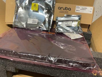 aruba Switch - Computer (1) - In originele verpakking, Nieuw