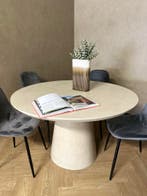 Ronde eettafel op maat | Beton ciré zandkleur | vanaf €1090, Overige materialen, Beton ciré tafel, Japandi, trendy, Rond, Nieuw