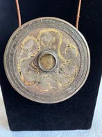 Antieke oosterse zilveren doos met gouddecor – met de hand, Antiek en Kunst