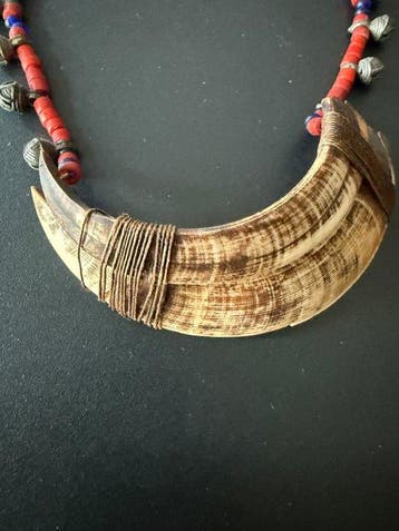 Authentieke prestige halsketting Naga - ruilparels van glas,